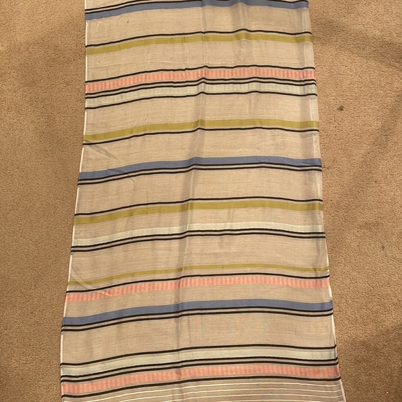 Striped Tassel Fringe Scarf - Picture 3 of 6